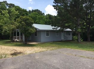 624 E Main St, Hohenwald, TN 38462
