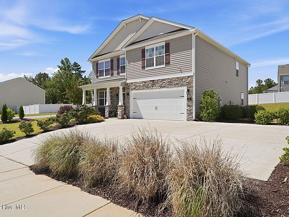 2nd image of 401 Apricot Lane