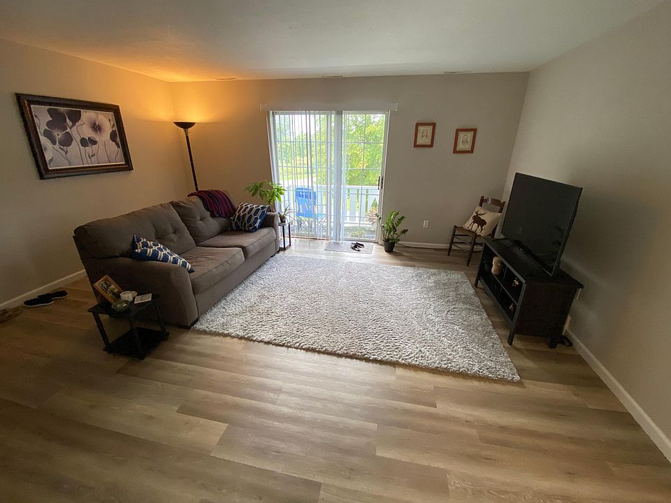 This is a sample of a decorated suite, to give you an idea of what it could look like__