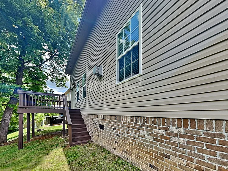 6457 Sunnywood Dr — Photo 20