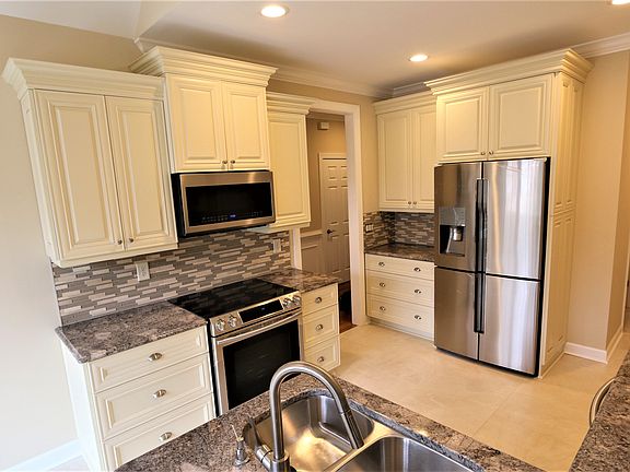 New Kitchen & appliances