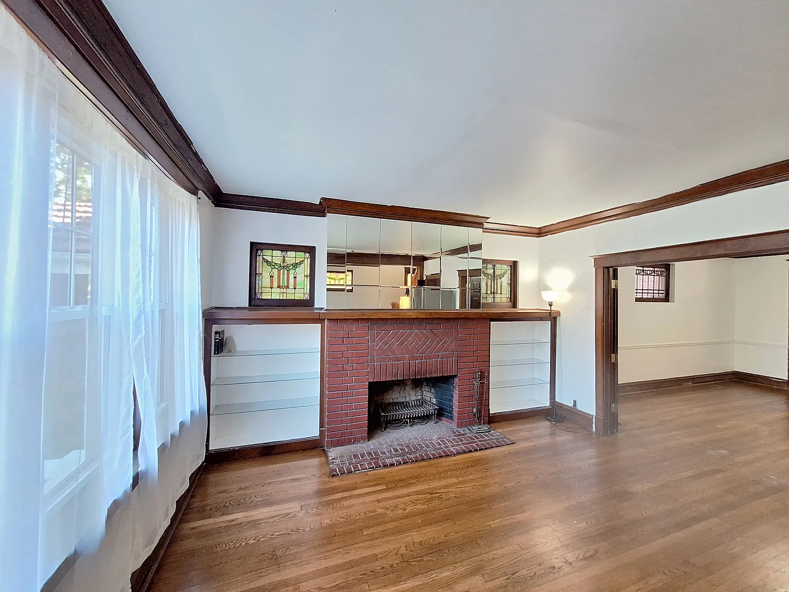4 bed, 1832 sqft, $2,200 — Photo 3