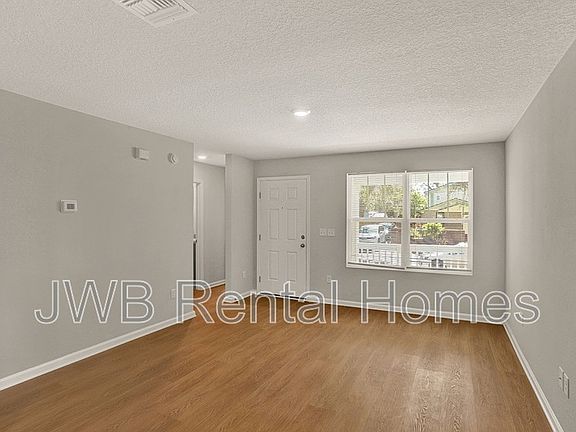 4th image of 1725 W 30th St