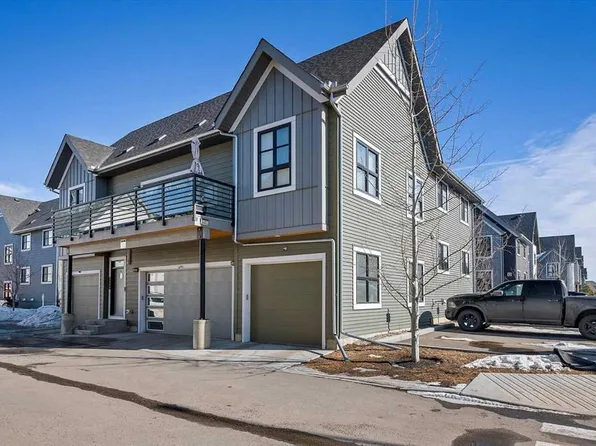 100 Walgrove Ct SE #3401, Calgary, AB T2X 4N1