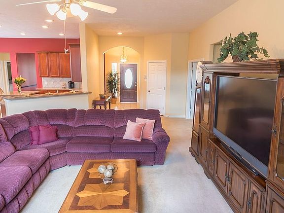 4th image of 16931 Terrace Park Dr