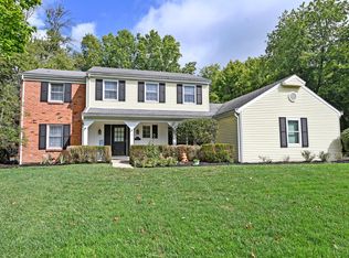 9056 Hopewell Rd, Cincinnati, OH 45242