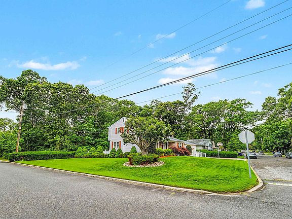 2nd image of 901 Seaside Ave