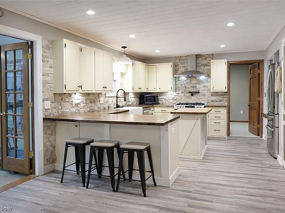 3rd image of 5802 Russia Rd