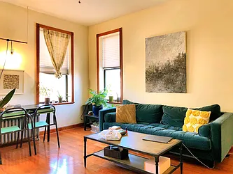 Rented by Rapid Realty Cobble Hill