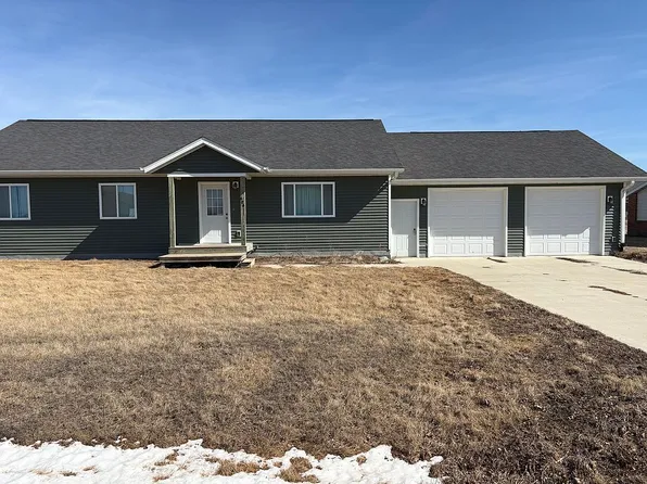 606 N Van Gordon Ave, Graettinger, IA 51342