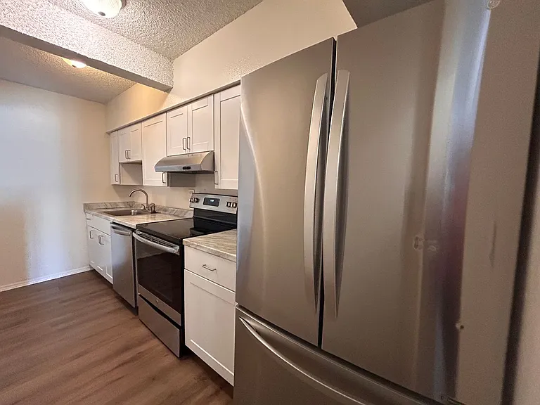 4601 S Lowell Blvd #B — Photo 6