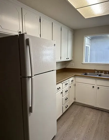 1826 Alameda Ave — Photo 6