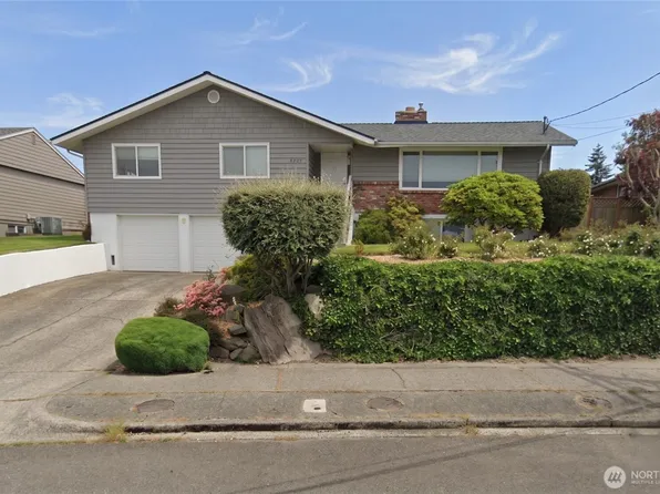1521 S Geiger Street, University Place, WA 98465