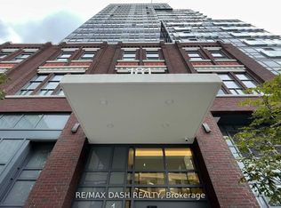 181 Huron St #LPH01, Toronto, ON M5T 0C1