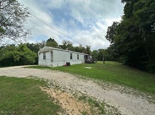 5712 College Hill Rd, Cambridge, OH 43725