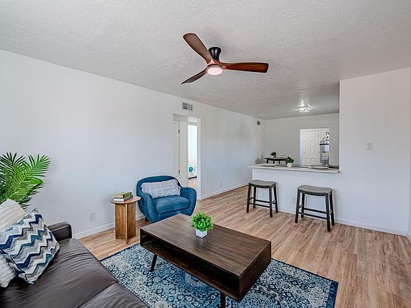 4th image of 2706 Floral Rd NW