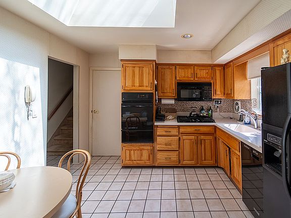 Kitchen with sky light