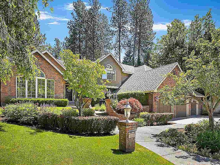 1st image of 6909 S Brookshire Ct