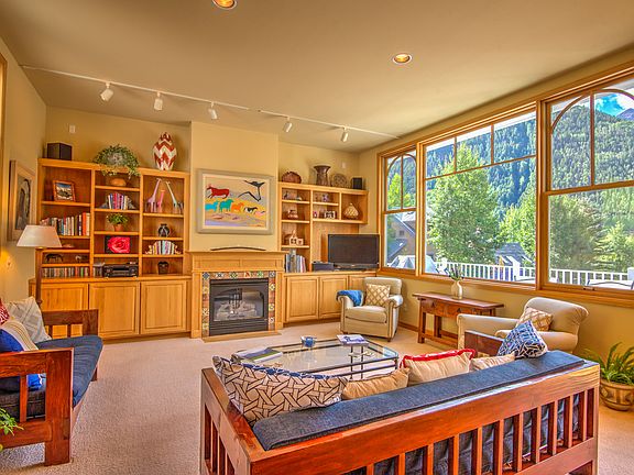 Spacious living area