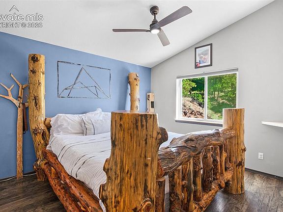 3rd image of 181 Valley Ln