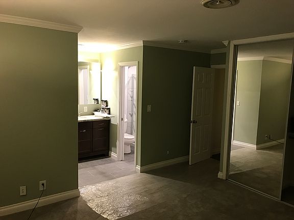 4th image of 4830 Cobb Dr