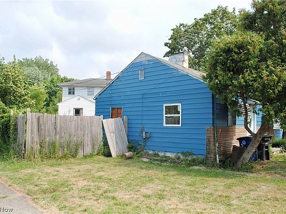 2nd image of 3775 Highland Rd