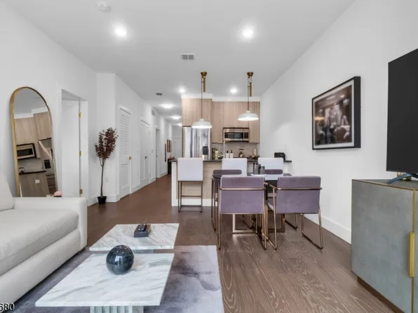 386 5Th St BLDG 386 #204, Jersey City, NJ 07302