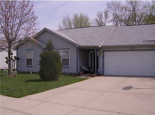 1st image of 9543 English Oak Dr