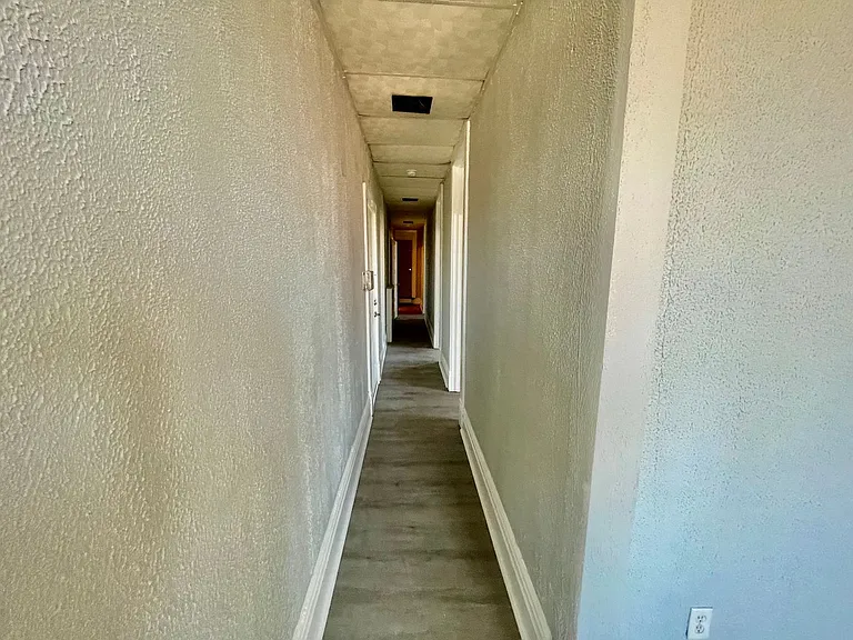 810 Amity Street — Photo 22