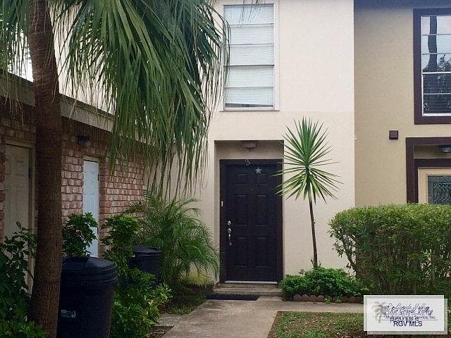 1st image of 711 Continental Dr APT 3
