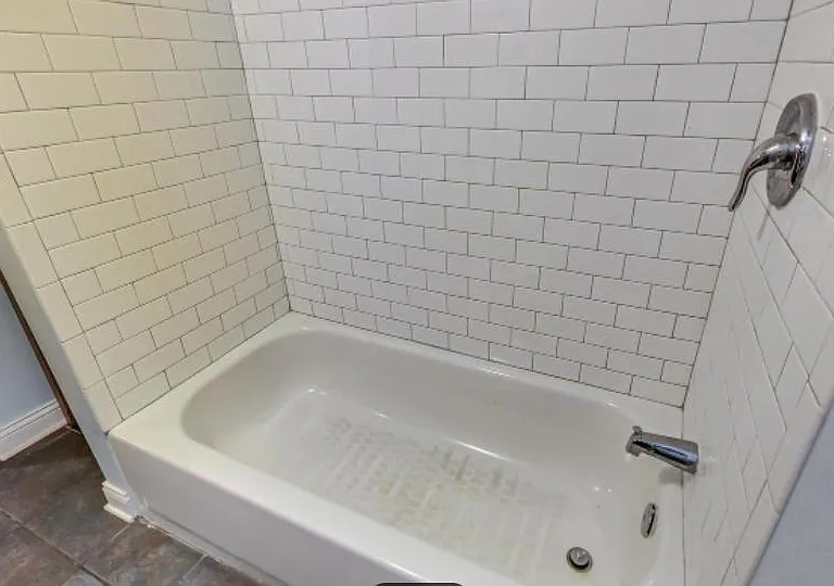 2324 W Armitage Ave #G — Photo 5