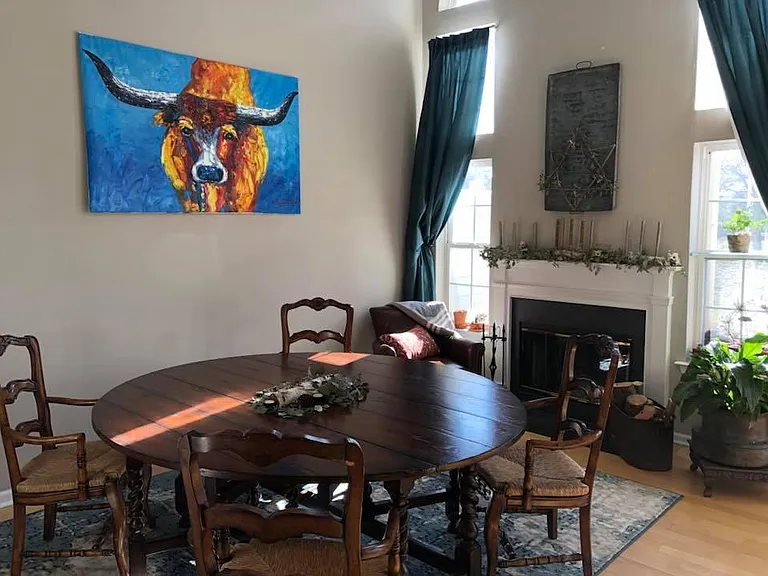 Dining room off open kitchen