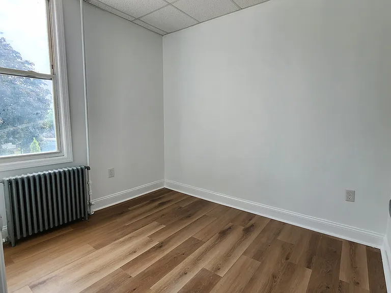 74 W 7th St #2 — Photo 15