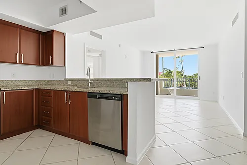 403 S Sapodilla Ave #218 Photo 1
