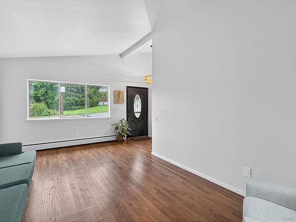 4th image of 11 Fleetwood Drive