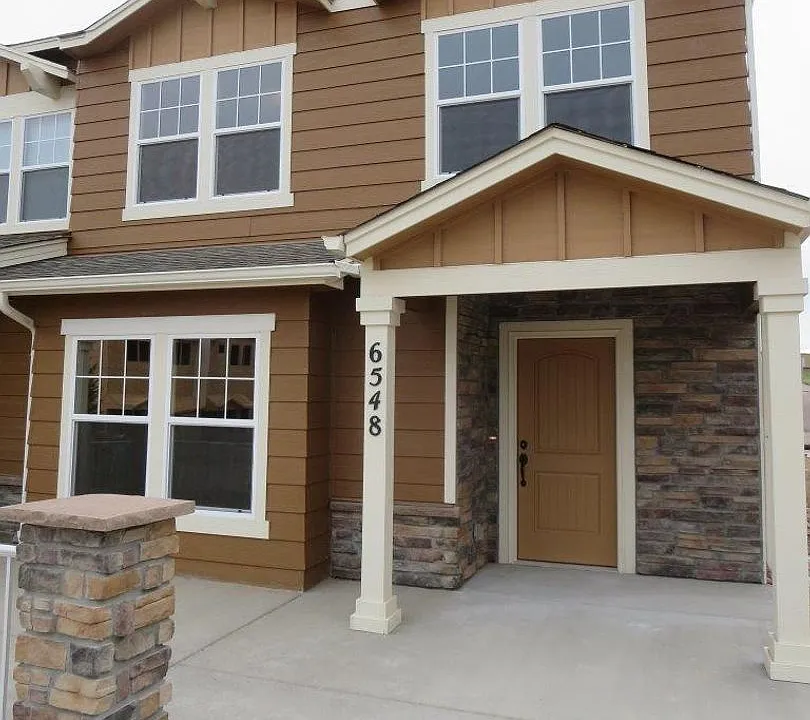 6548 Pennywhistle Point