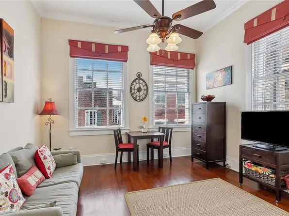 539 Toulouse St APT D, New Orleans, LA 70130