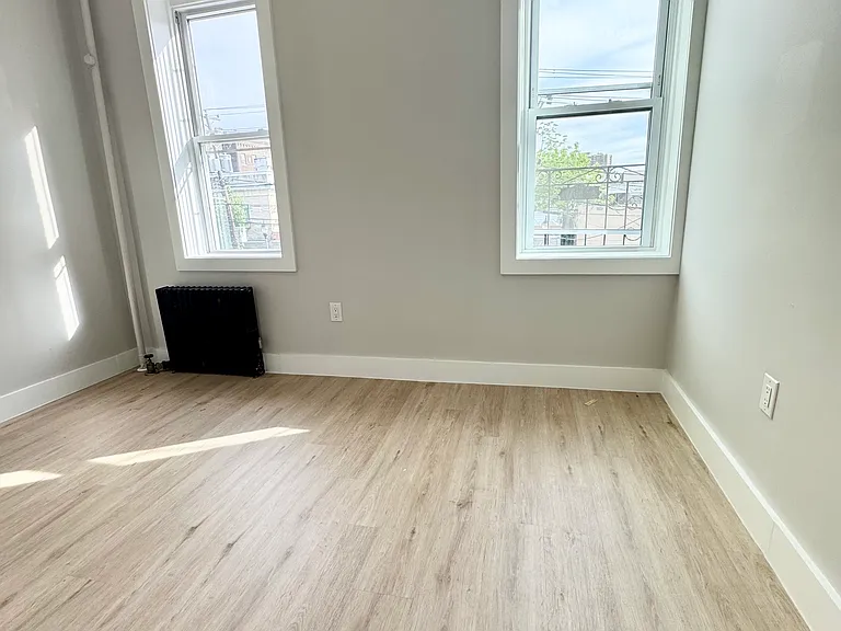 108 60th St #7B — Photo 9