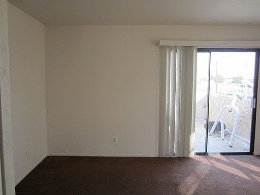 4th image of 770 Palo Verde Cir APT 4