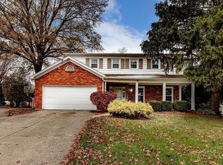 9427 Chagrin Way, Cincinnati, OH 45251