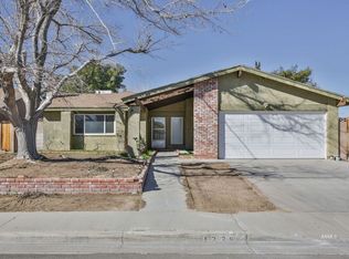 1229 N Las Posas Ct, Ridgecrest, CA 93555
