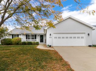 400 Covey Ct, Normal, IL 61761