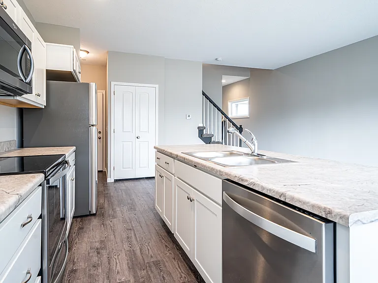 10031 Bluffs Cor — Photo 5