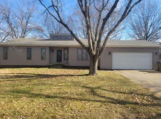 5373 NW 91st Ct, Johnston, IA 50131