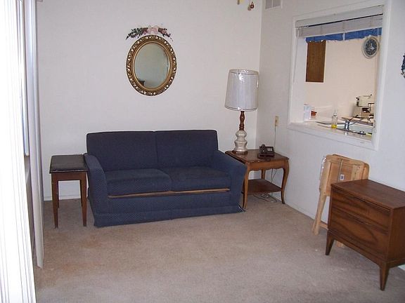 2nd image of 10969 W Santa Fe Dr