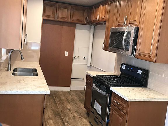 5th image of 6542 Cassandra Dr
