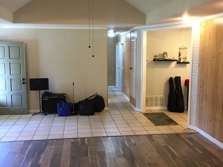430 E Mally Blvd — Photo 18