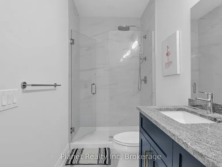 71 Wyndham St S #1006 — Photo 20