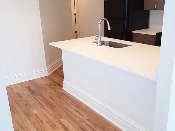 3rd image of 4130 McRee Ave APT 2E