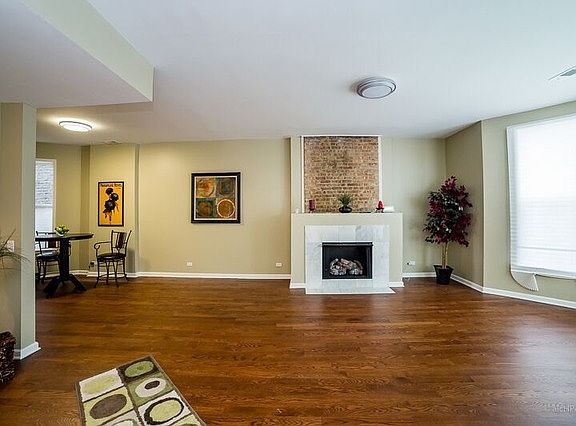 4th image of 4712 S Wabash Ave